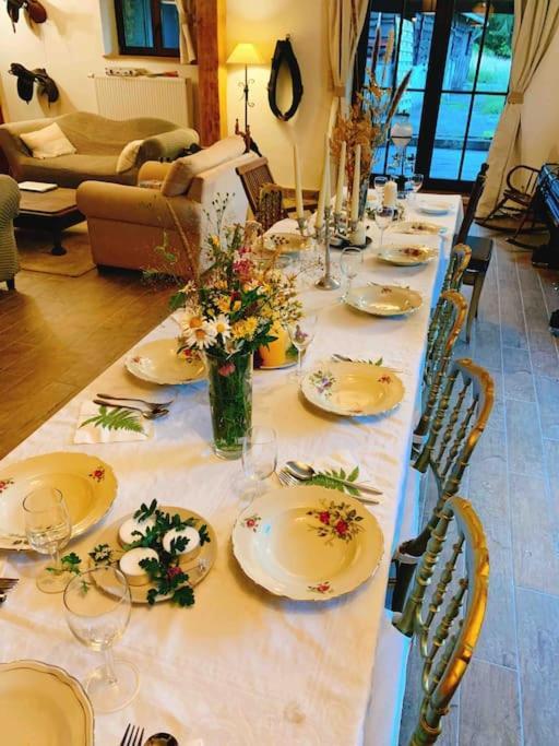 Les Ecuries De Lesse Villa Libin ภายนอก รูปภาพ